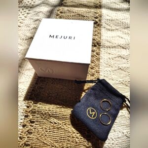 Mejuri 14k Gold Hoop Earrings Set